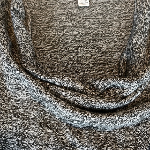 Calvin Klein Black and White Sweater - Picture 3 of 7